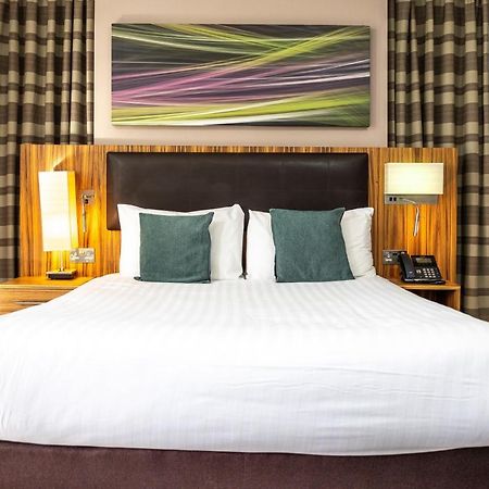 Uno Hotel Heathrow Windsor سلوف المظهر الخارجي الصورة