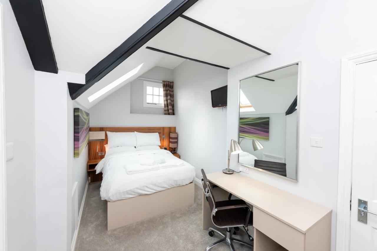 Uno Hotel Heathrow Windsor سلوف المظهر الخارجي الصورة