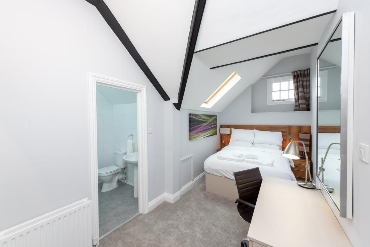 Uno Hotel Heathrow Windsor سلوف المظهر الخارجي الصورة