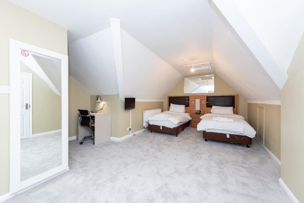 Uno Hotel Heathrow Windsor سلوف المظهر الخارجي الصورة