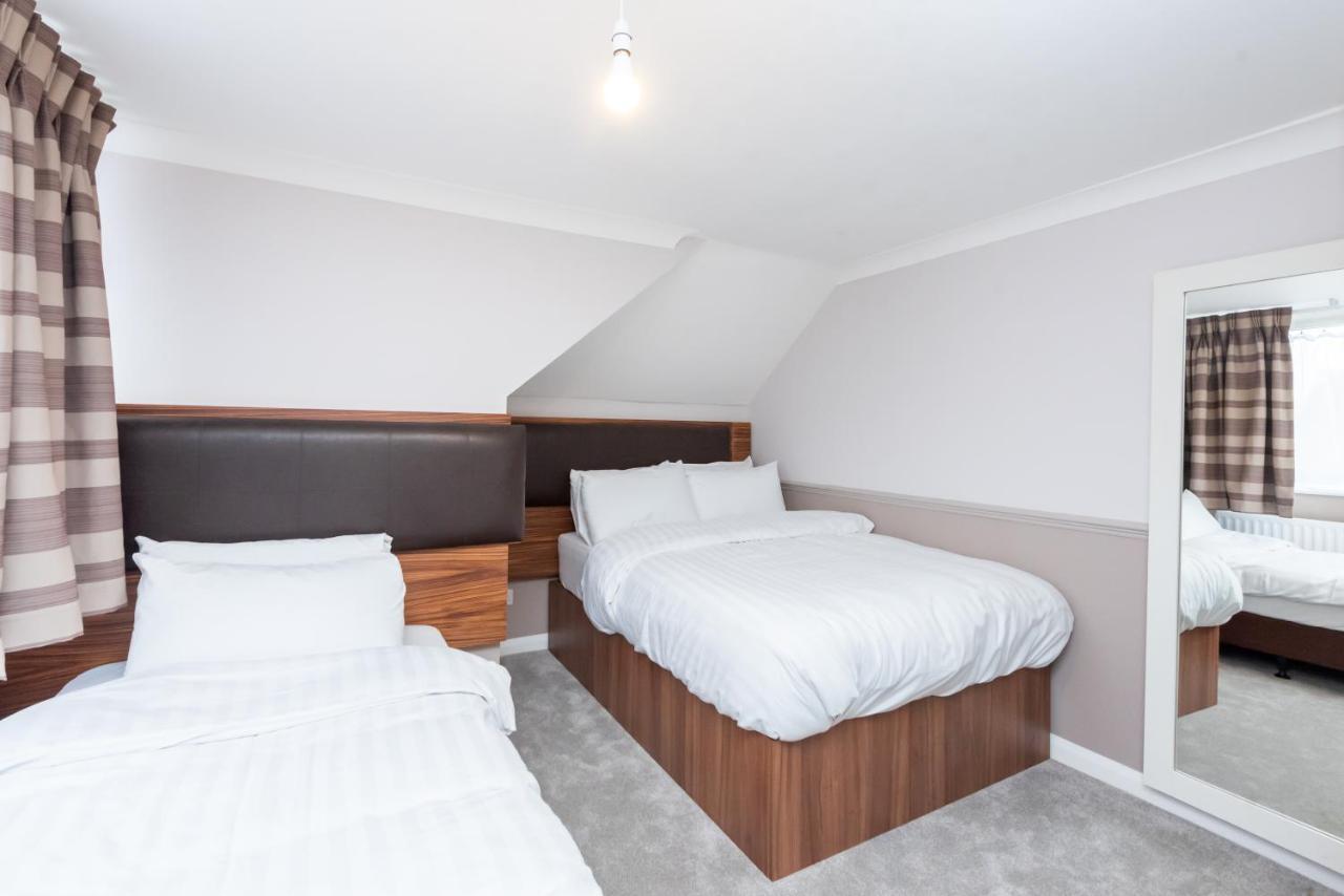 Uno Hotel Heathrow Windsor سلوف المظهر الخارجي الصورة
