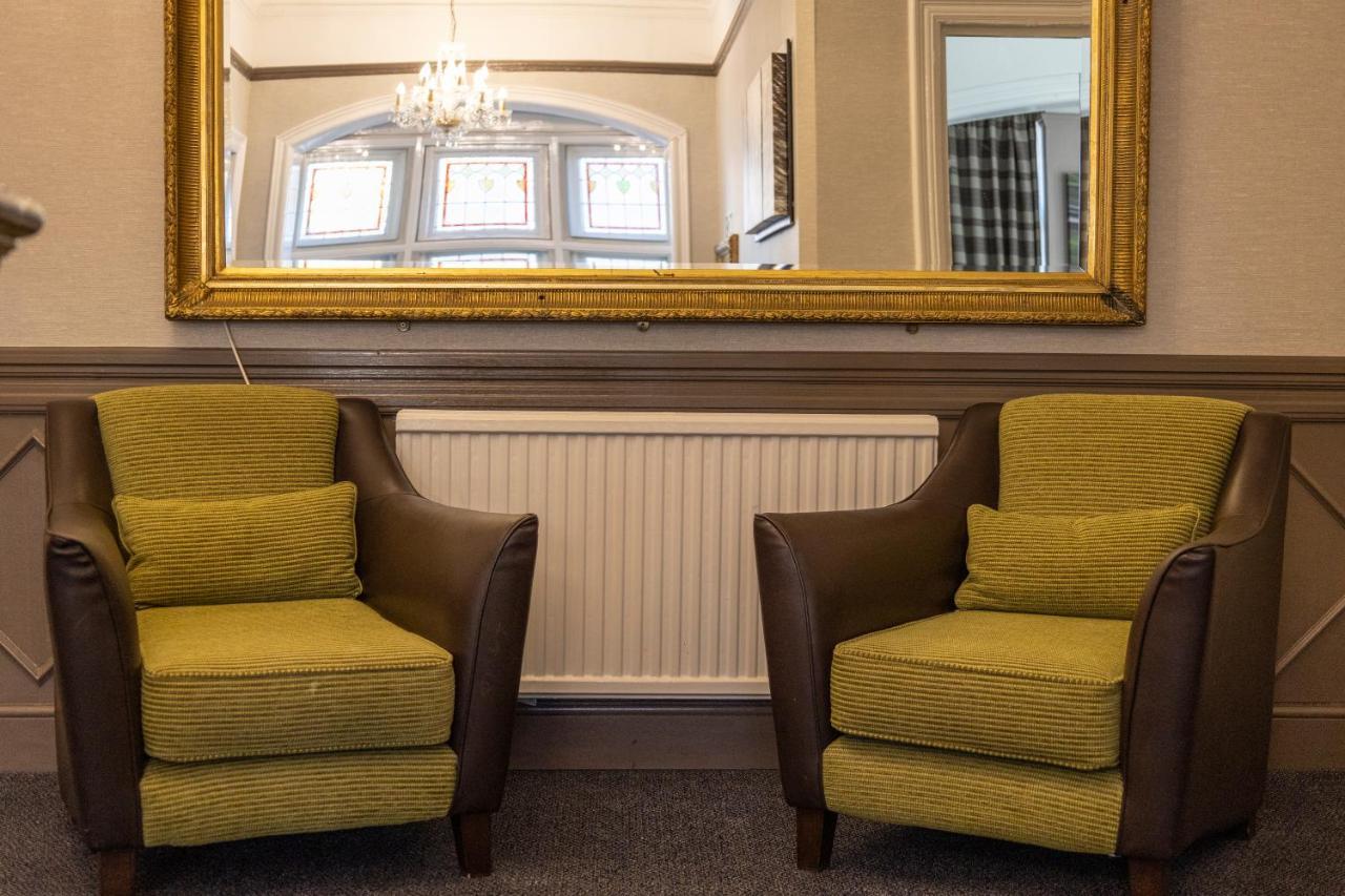 Uno Hotel Heathrow Windsor سلوف المظهر الخارجي الصورة