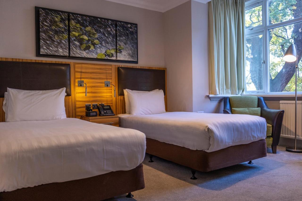 Uno Hotel Heathrow Windsor سلوف المظهر الخارجي الصورة