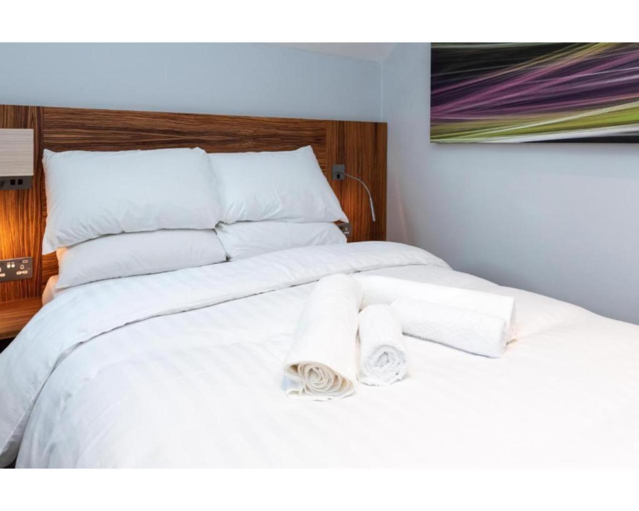 Uno Hotel Heathrow Windsor سلوف الغرفة الصورة